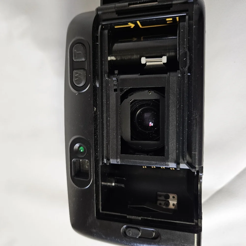Vivitar Series 1 440PZ 38-70AF Film Camera‎
